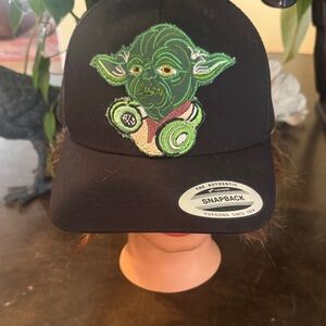 Star wars NWT The classic yupoong authentic black hat with green yoda. Rare